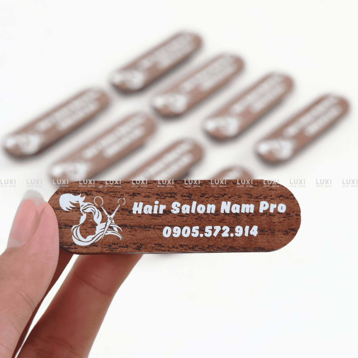 BẢNG TÊN NHÂN VIÊN GỖ NAM CHÂM - LUXI DECOR