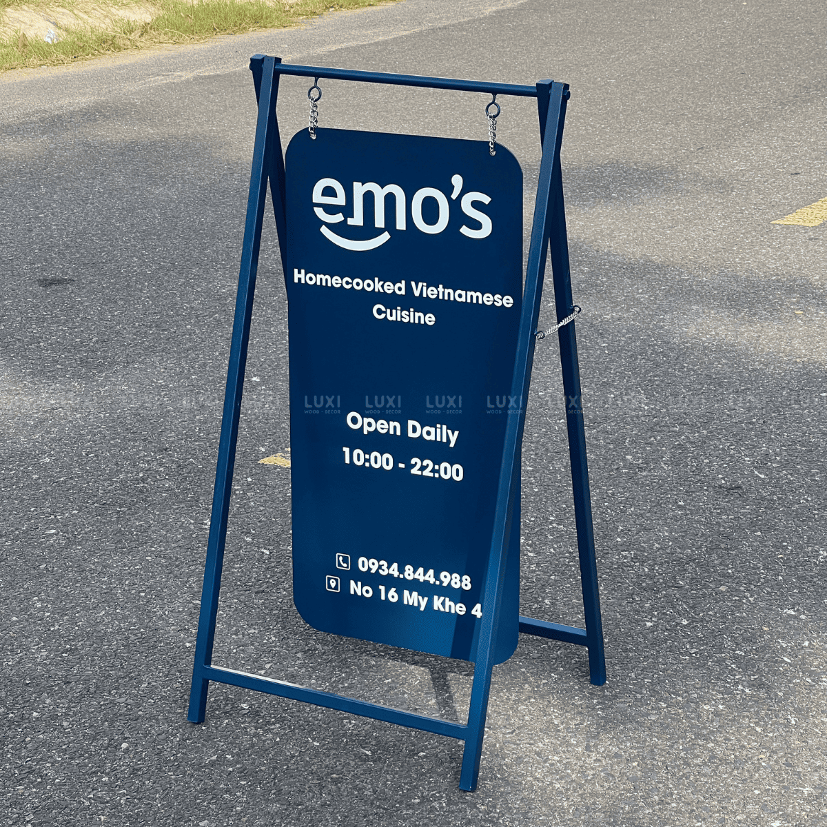 STANDEE SẮT CHỮ A TREO DECOR NHÀ HÀNG, QUÁN CÀ PHÊ - LUXI DECOR