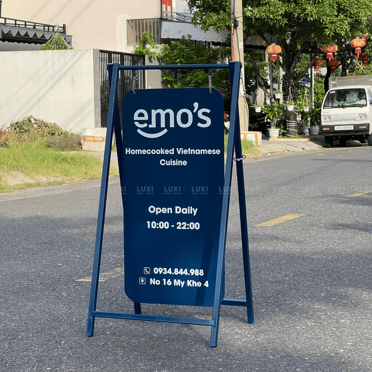 STANDEE SẮT CHỮ A TREO DECOR NHÀ HÀNG, QUÁN CÀ PHÊ - LUXI DECOR