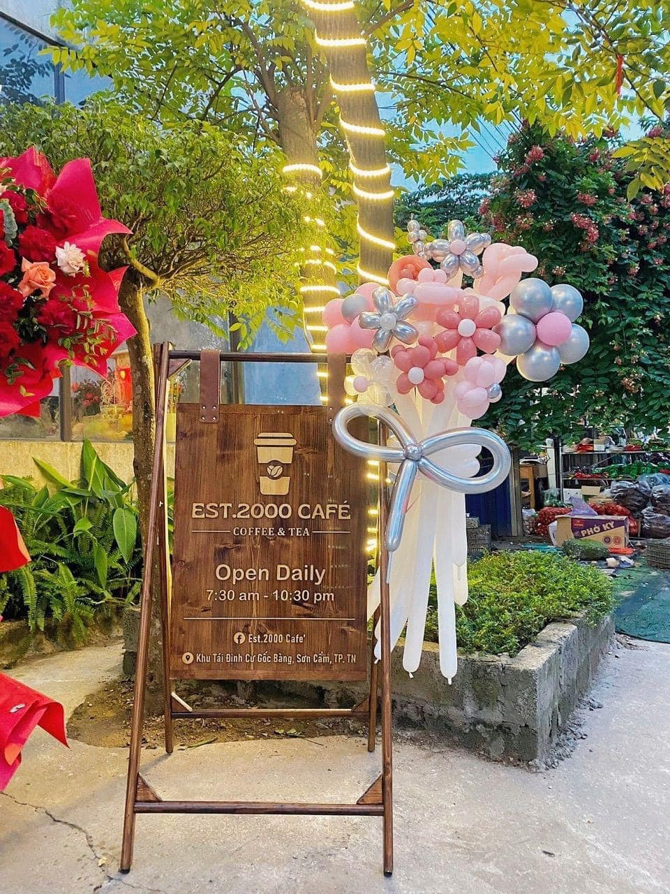 STANDEE QUAI DA IN THEO YÊU CẦU - LUXI DECOR