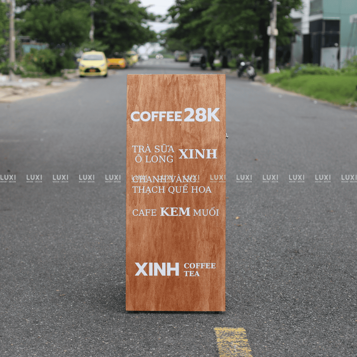 STANDEE GỖ 2 MẶT GIÁ RẺ TẠI XƯỞNG, MẪU ĐỘC ĐÁO - LUXI DECOR