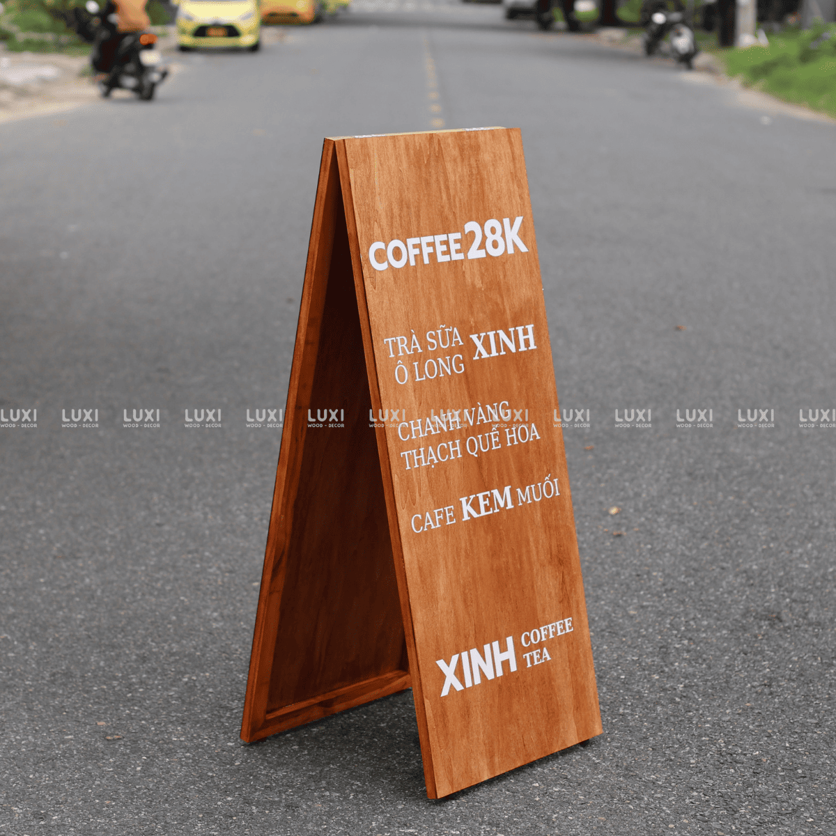 STANDEE GỖ 2 MẶT GIÁ RẺ TẠI XƯỞNG, MẪU ĐỘC ĐÁO - LUXI DECOR