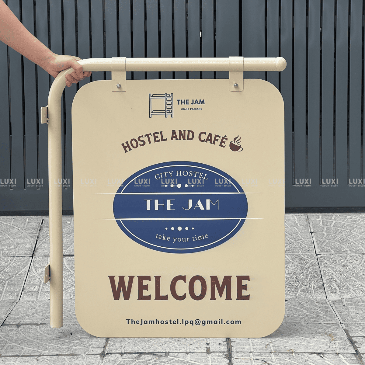 BẢNG HIỆU SẮT TREO - LUXI DECOR.