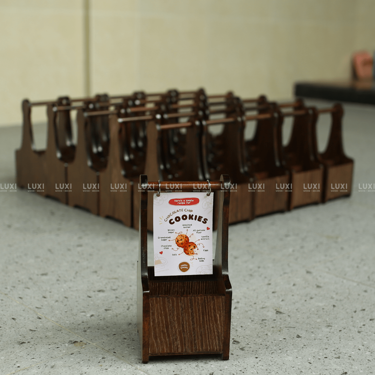 KHAY GIA VỊ TÍCH HỢP STANDEE - LUXI DECOR