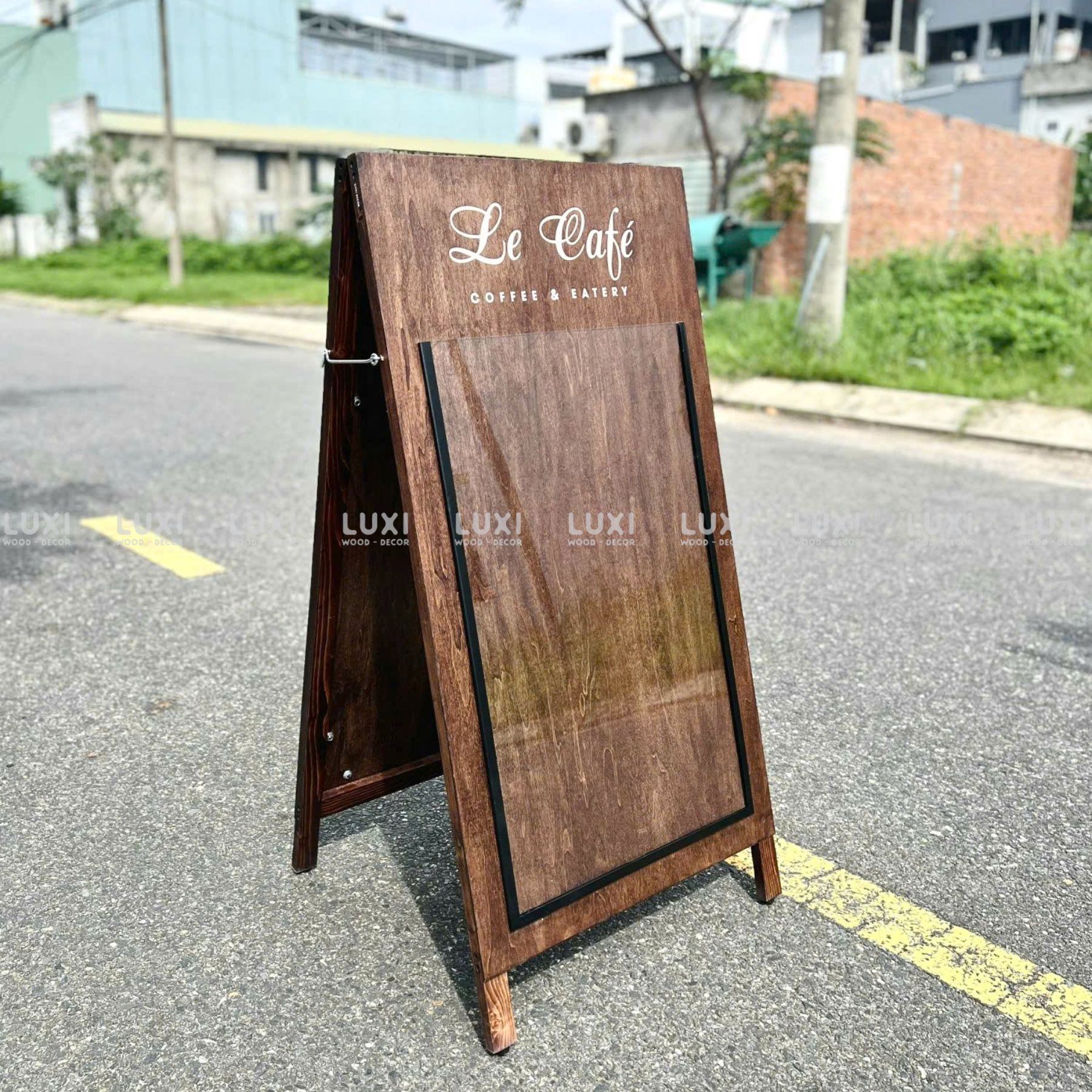 Standee Gỗ Mặt Mica - In Logo Theo Nội Dung Yêu Cầu - Luxi Decor