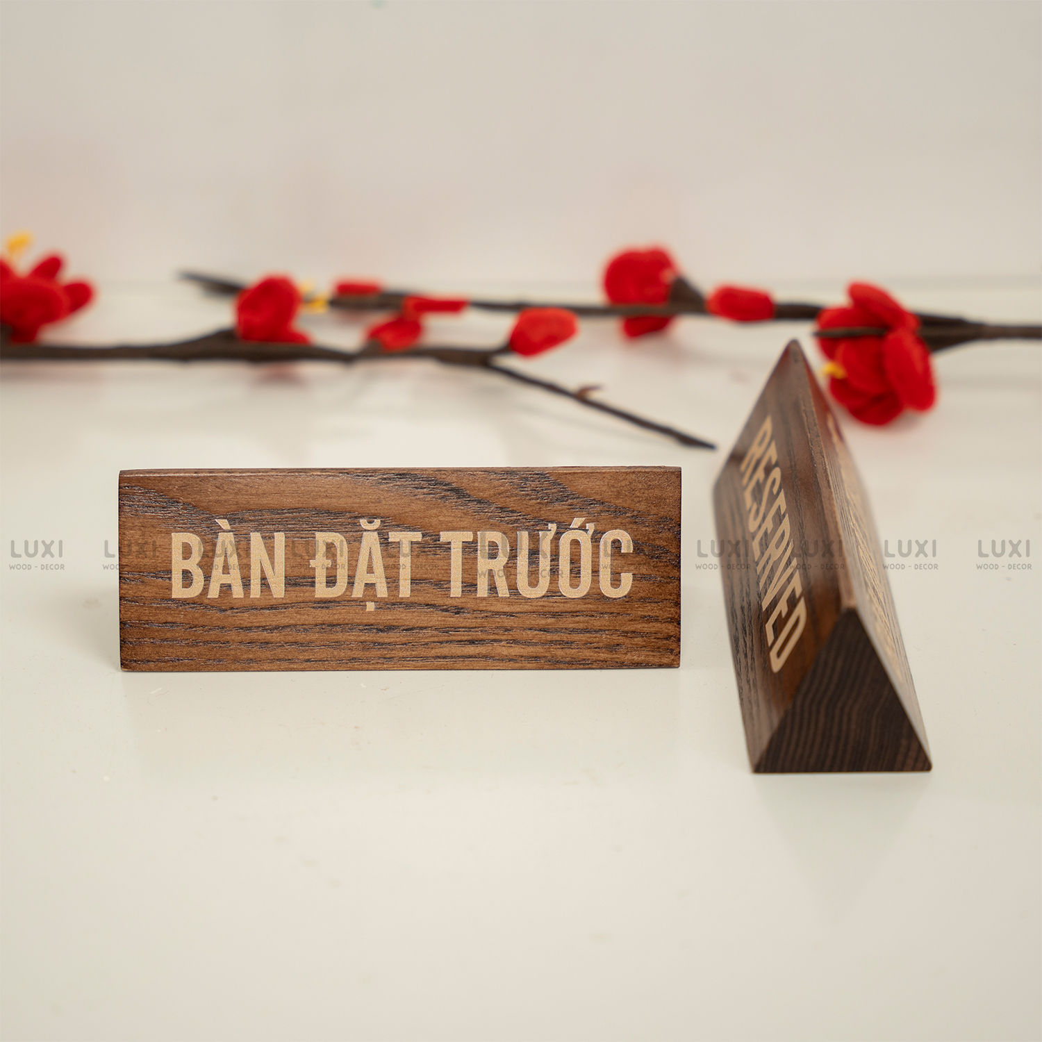 BÀN ĐÃ ĐẶT - RESERVED TAM GIÁC - LUXI DECOR