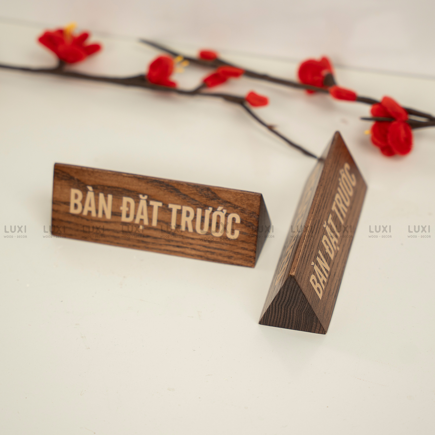 BÀN ĐÃ ĐẶT - RESERVED TAM GIÁC - LUXI DECOR