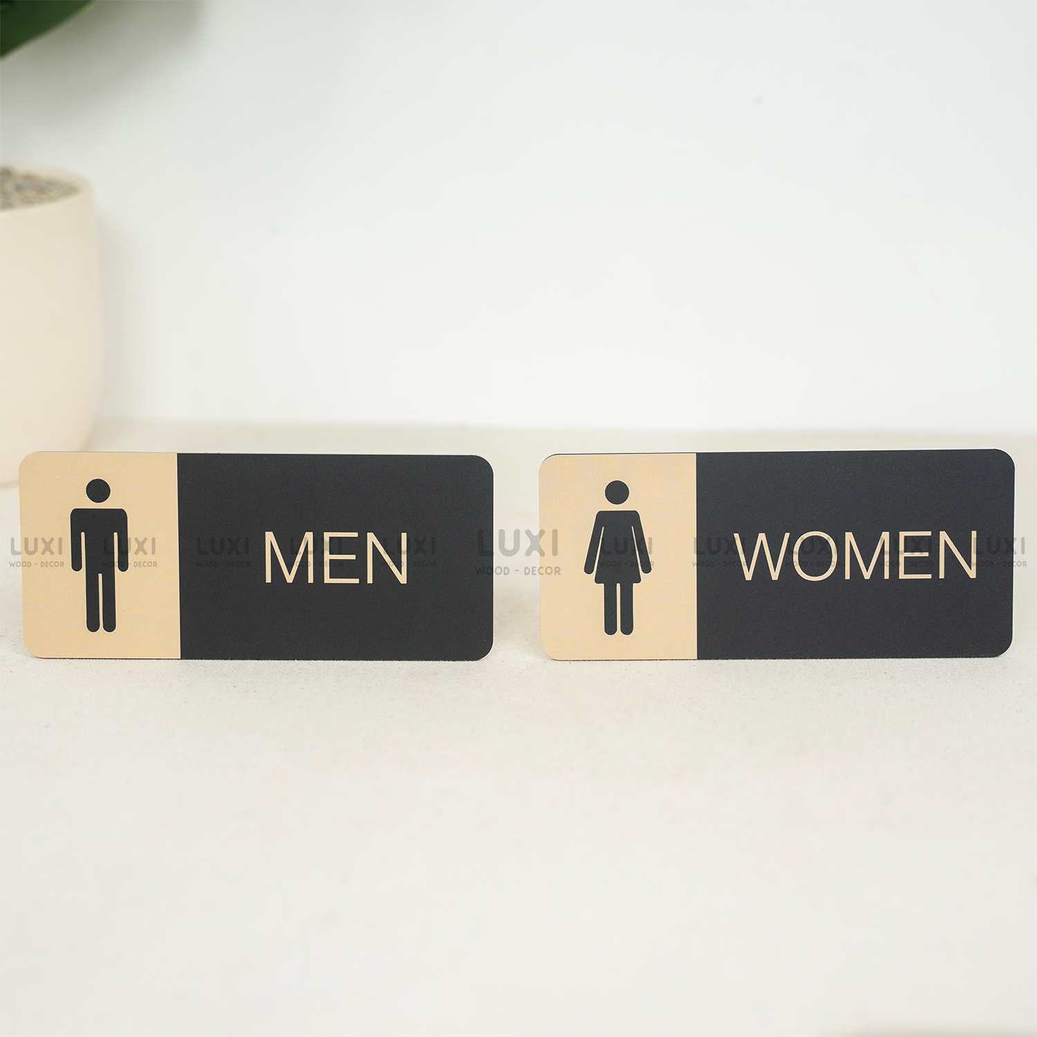 BẢNG GỖ WC MÃ 24 NAM - NỮ DÁN CHỮ NỔI - LUXI DECOR