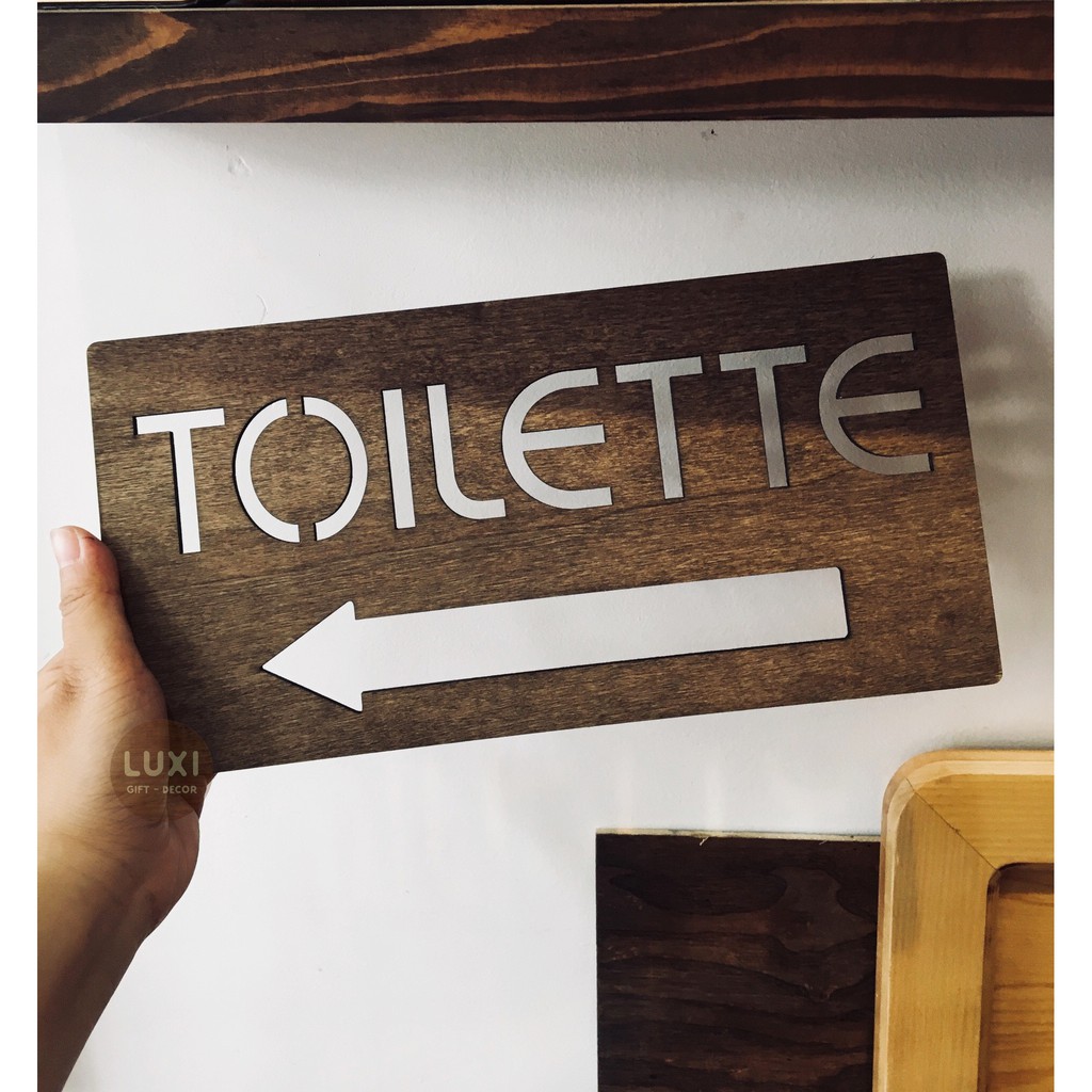 BẢNG GỖ TOILET MẶT 03 HƯỚNG TRÁI MÃ 01 - LUXI DECOR