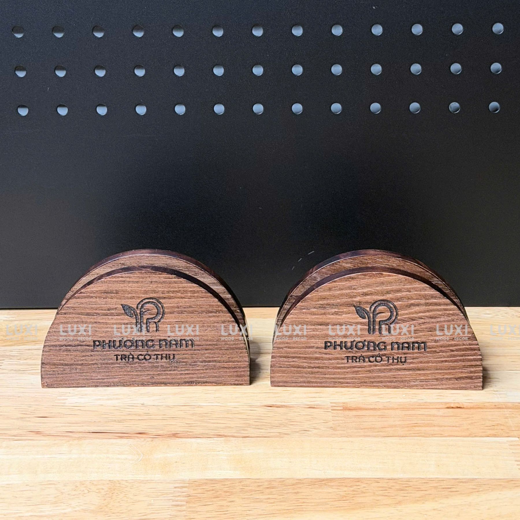 Kệ Gỗ Đựng Giấy Ăn - Khắc Logo Theo Yêu Cầu - LUXI DECOR