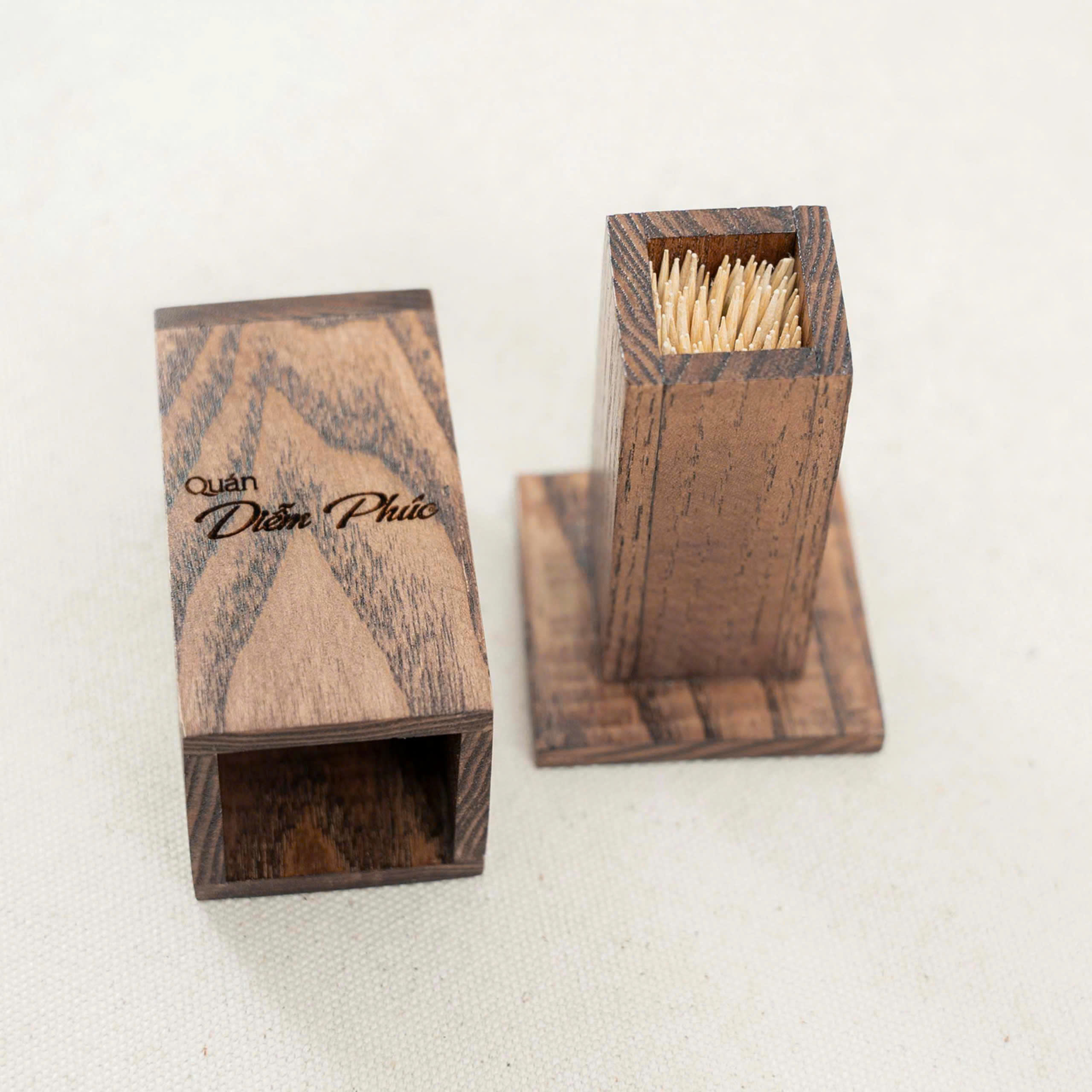 HỘP TĂM CÓ NẮP KHẮC LOGO THEO YÊU CẦU - LUXI DECOR