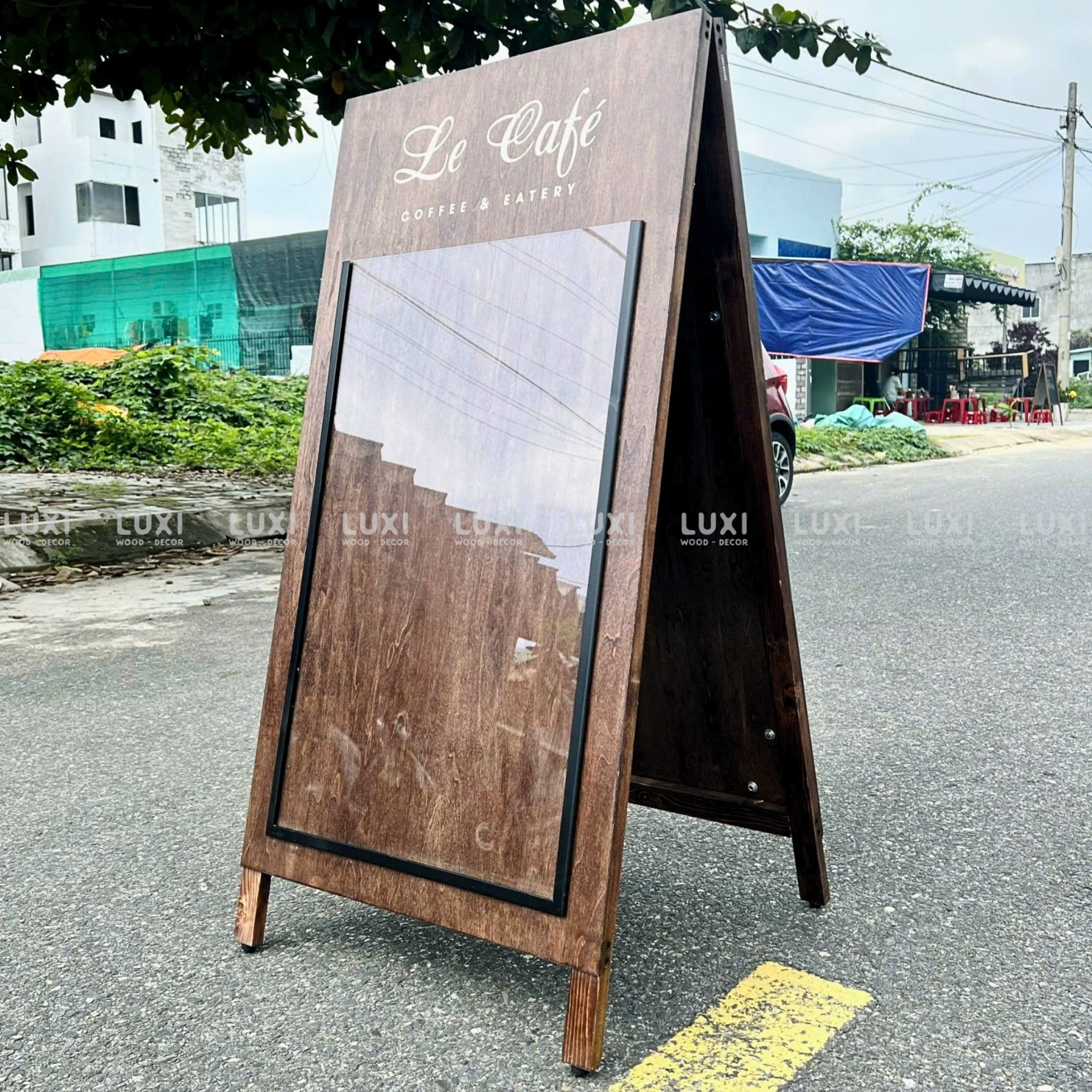Standee Gỗ Mặt Mica - In Logo Theo Nội Dung Yêu Cầu - Luxi Decor