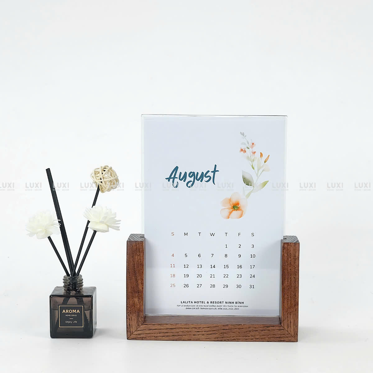 ĐẾ GỖ KÈM MICA ĐỂ MENU 2 MẶT - LUXI DECOR