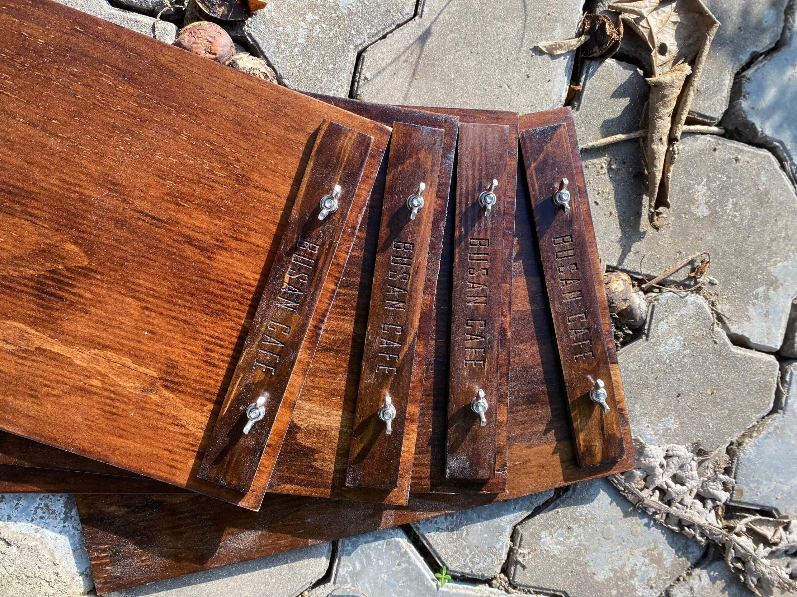 MENU GỖ VÍT ĐỒNG A4, A5 FREE KHẮC LOGO