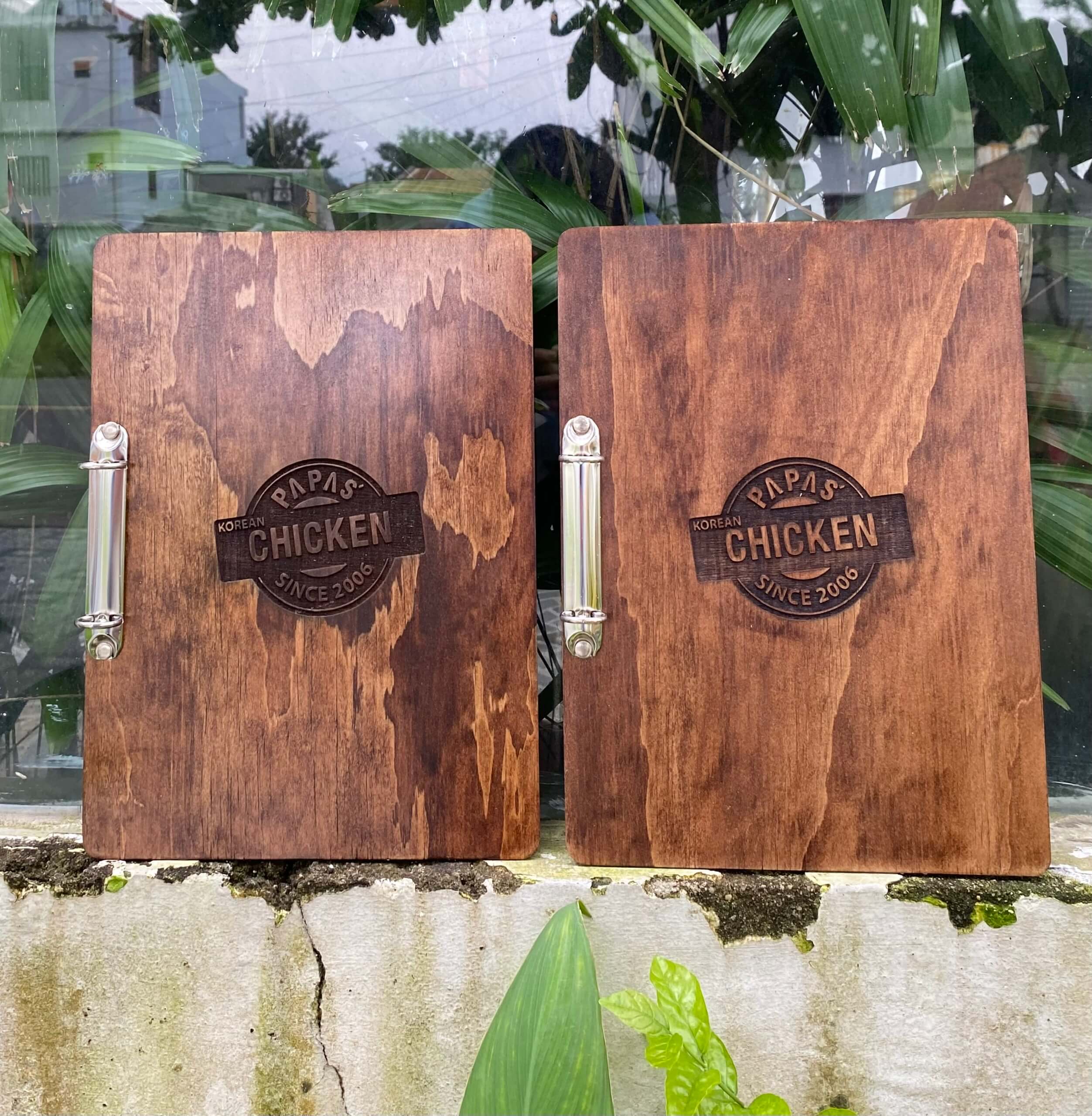 Menu Còng Kèm Đế - MENU NHÀ HÀNG, CAFE - LUXI DECOR