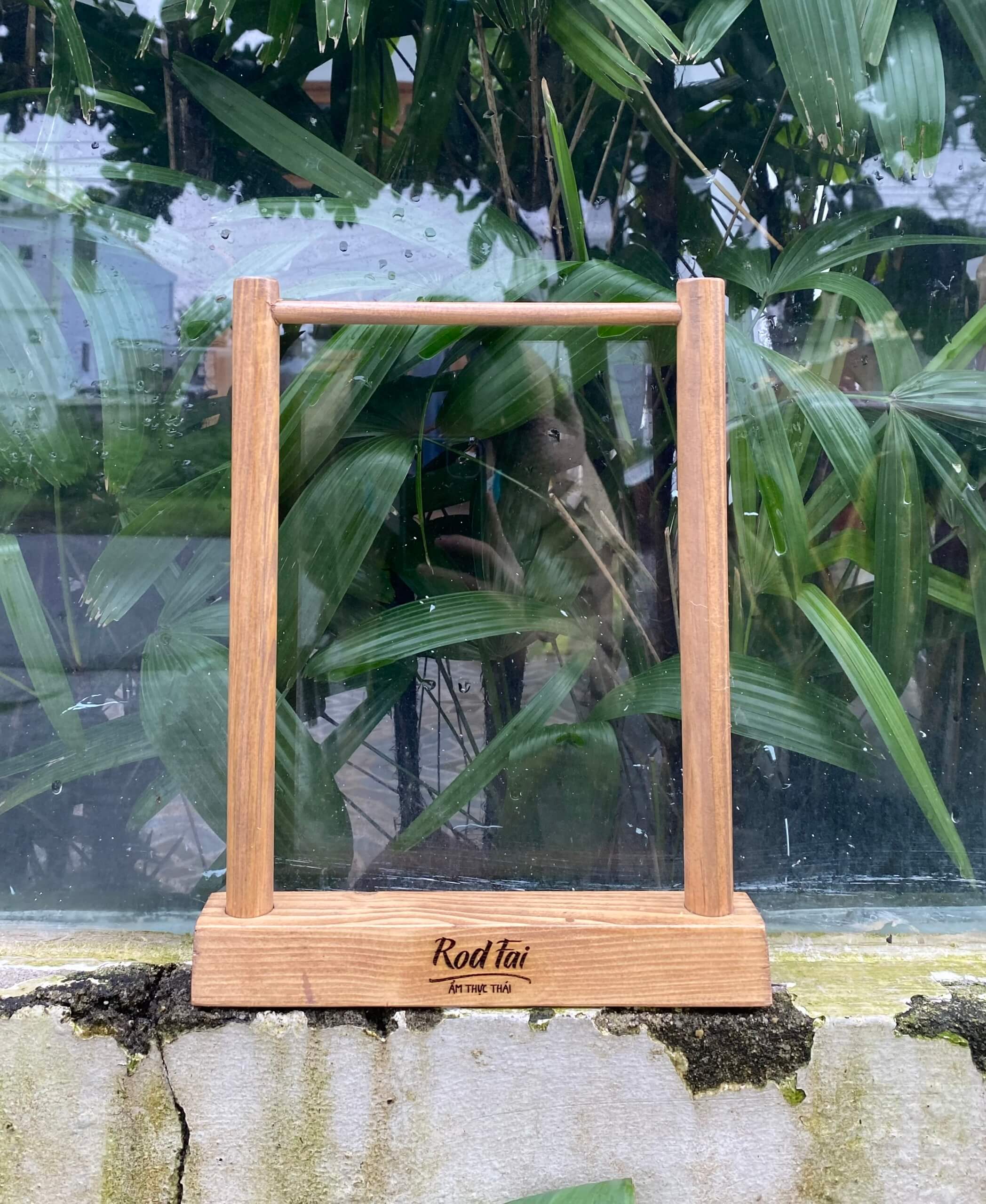 GIÁ TREO MENU KÍCH THƯỚC A4 - LUXI DECOR
