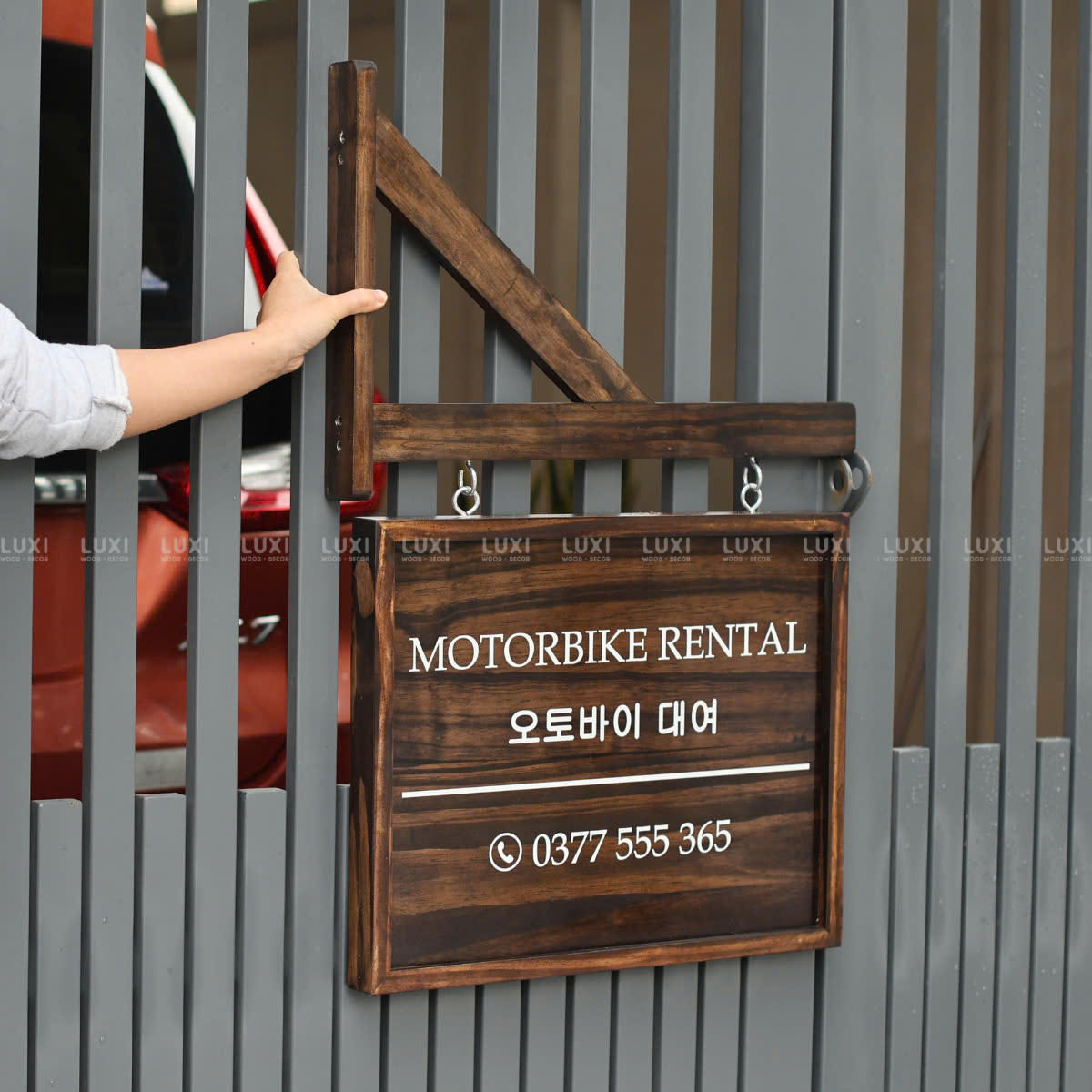 BẢNG HIỆU GỖ TREO TƯỜNG DECOR - LUXI DECOR