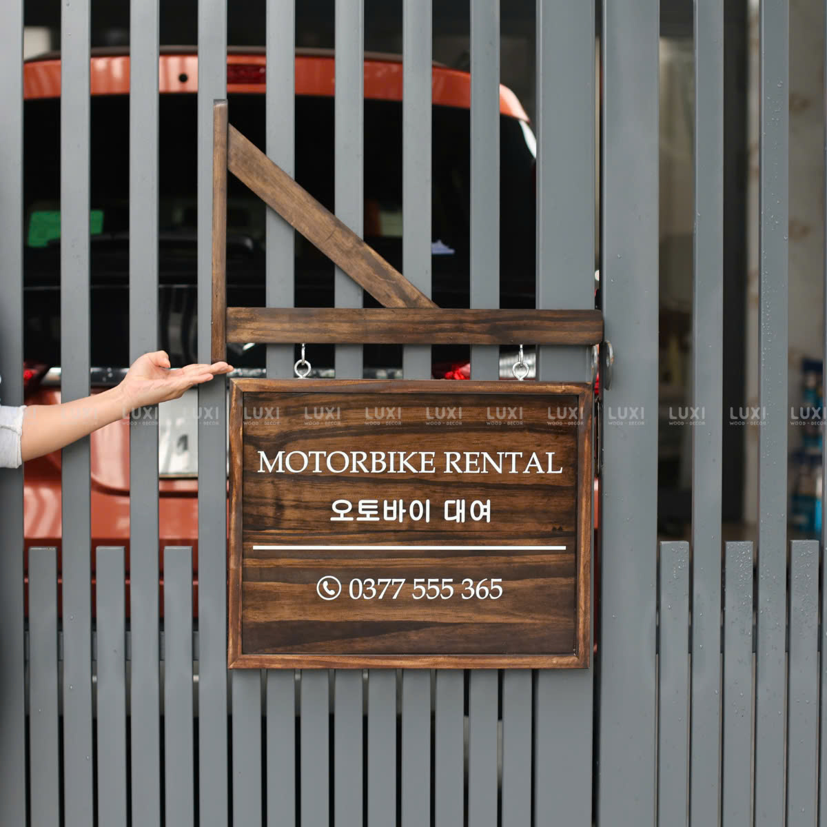 BẢNG HIỆU GỖ TREO TƯỜNG DECOR - LUXI DECOR