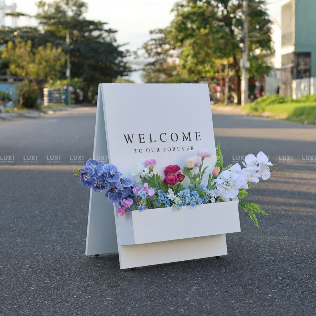 STANDEE KỆ HOA - LUXI DECOR