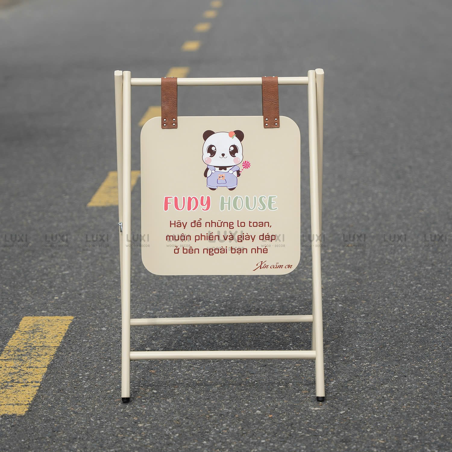 STANDEE MẪU MỚI NHẤT 2025, MẪU SANG TRỌNG, MÀU DỄ THƯƠNG – LUXI DECOR