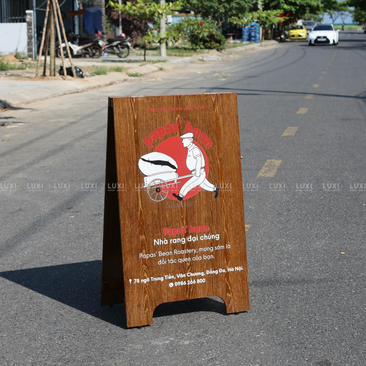 BẢNG STANDEE VINTAGE KHẮC NỘI DUNG THEO YÊU CẦU – LUXI DECOR