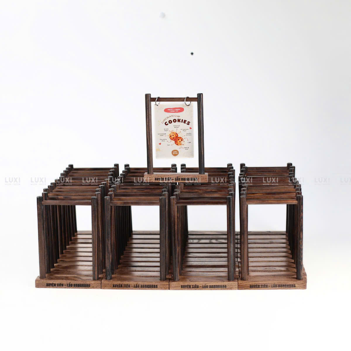 GIÁ TREO MENU BỎ VỪA GIẤY A5 - LUXI DECOR