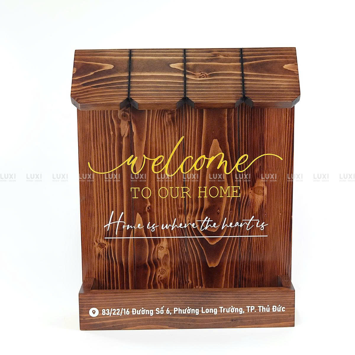 BẢNG HIỆU GỖ MÁI NGÓI VÀ KỆ HOA - LUXI DECOR