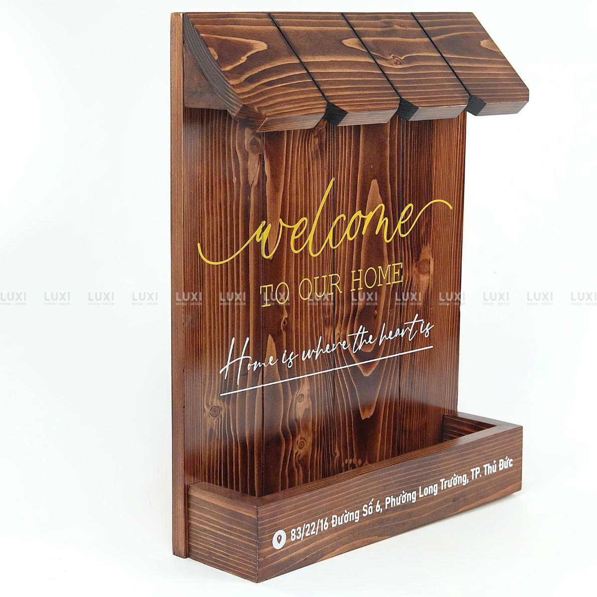 BẢNG HIỆU GỖ MÁI NGÓI VÀ KỆ HOA - LUXI DECOR