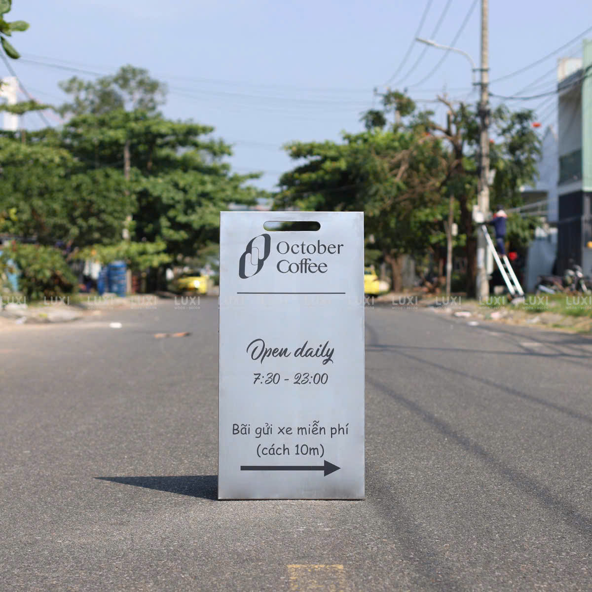 Standee Inox 304 Tráng Gương, Hình Chữ A, Dễ Gấp Gọn - Luxi Decor