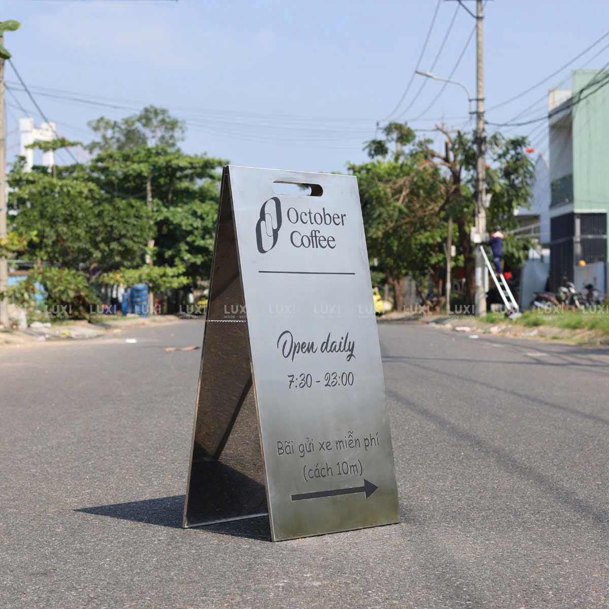 Standee Inox 304 Tráng Gương, Hình Chữ A, Dễ Gấp Gọn - Luxi Decor