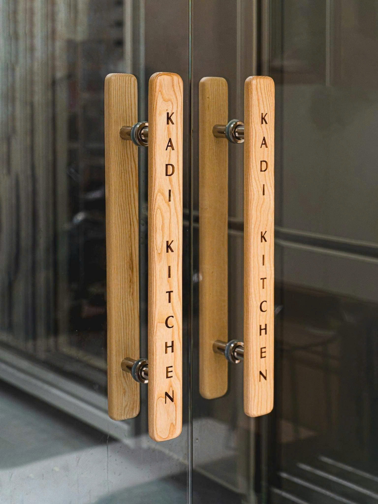 Tay Nắm Cửa Bo Tròn 2 Đầu - Khắc Nội Dung Theo Yêu Cầu - Luxi Decor