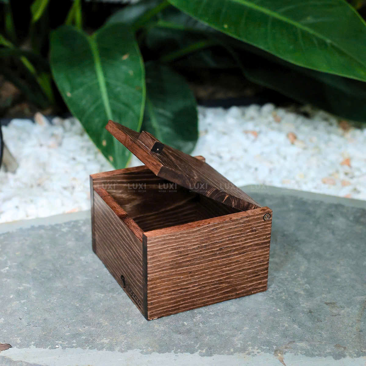 HỘP GỖ ĐỰNG GIẤY HÌNH VUÔNG – NHỎ GỌN NHƯNG ĐẦY TINH TẾ