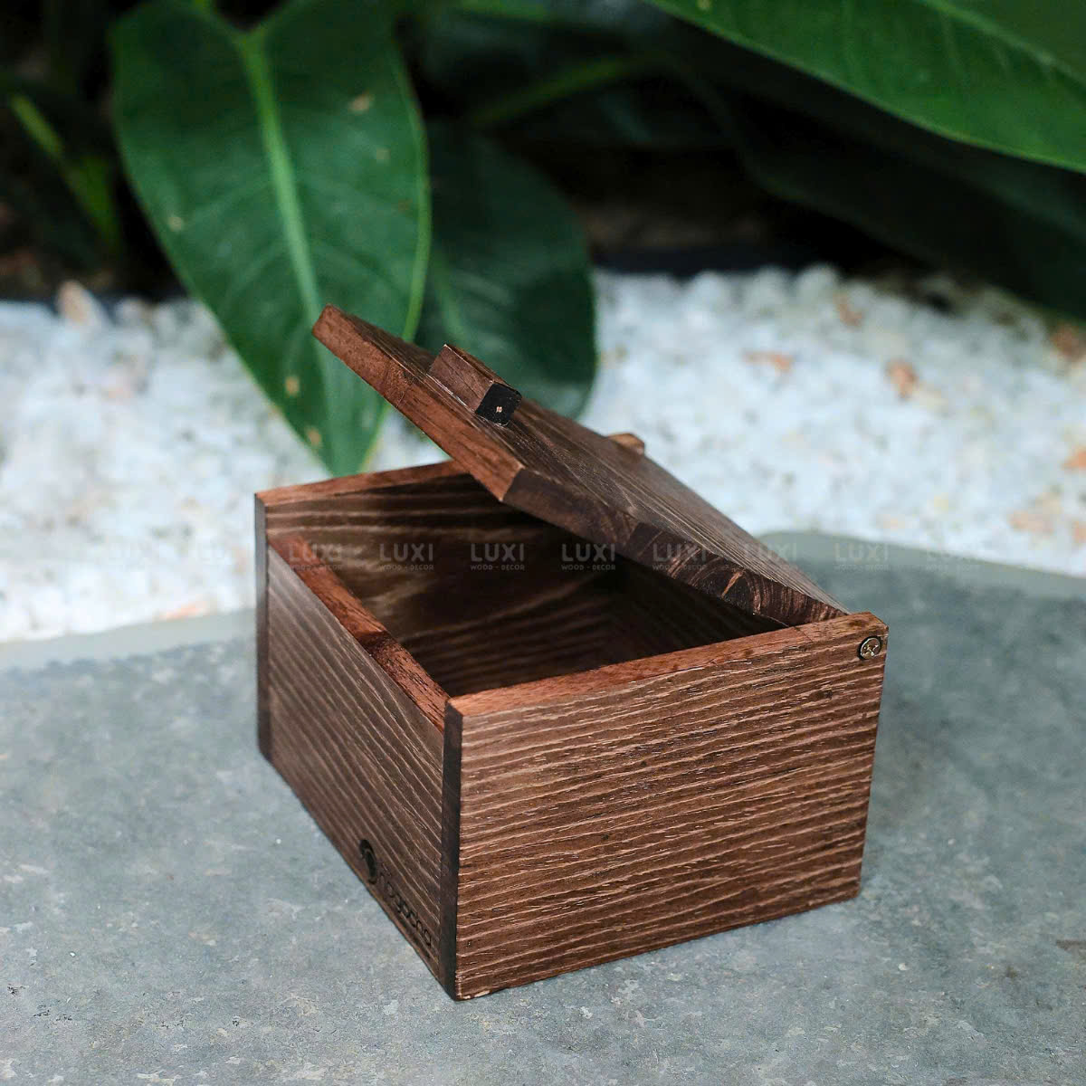 HỘP GỖ ĐỰNG GIẤY HÌNH VUÔNG – NHỎ GỌN NHƯNG ĐẦY TINH TẾ