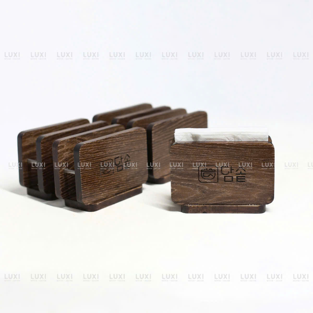 Kệ Đựng Giấy Gỗ Có Chắn Inox - Khắc Logo Theo Yêu Cầu - LUXI DECOR