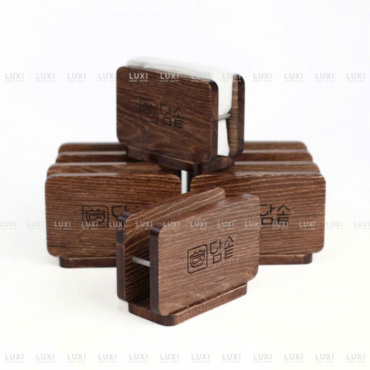 Kệ Đựng Giấy Gỗ Có Chắn Inox - Khắc Logo Theo Yêu Cầu - LUXI DECOR