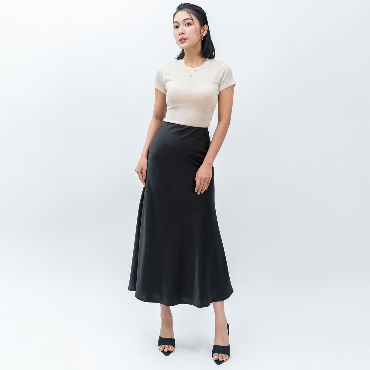 Phối đồ với chân váy dài cùng top 21+ outfit xinh đúng điệu - Shopee Blog