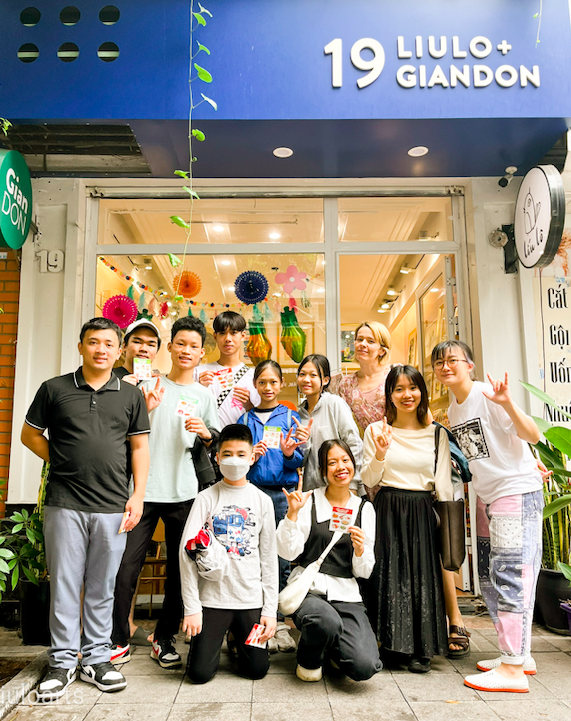 | Líu Lô x Community | Helping the Blue Dragon Kids with their Arts | Líu Lô x Community | Helping the Blue Dragon Kids with their Arts
