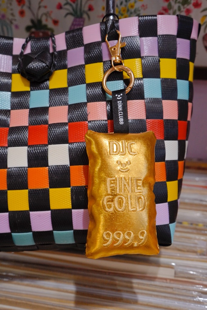 Móc chìa khóa Dính thỏi vàng