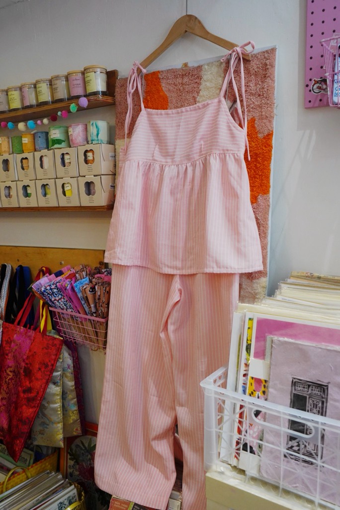 Quần dài suông kẻ hồng cotton