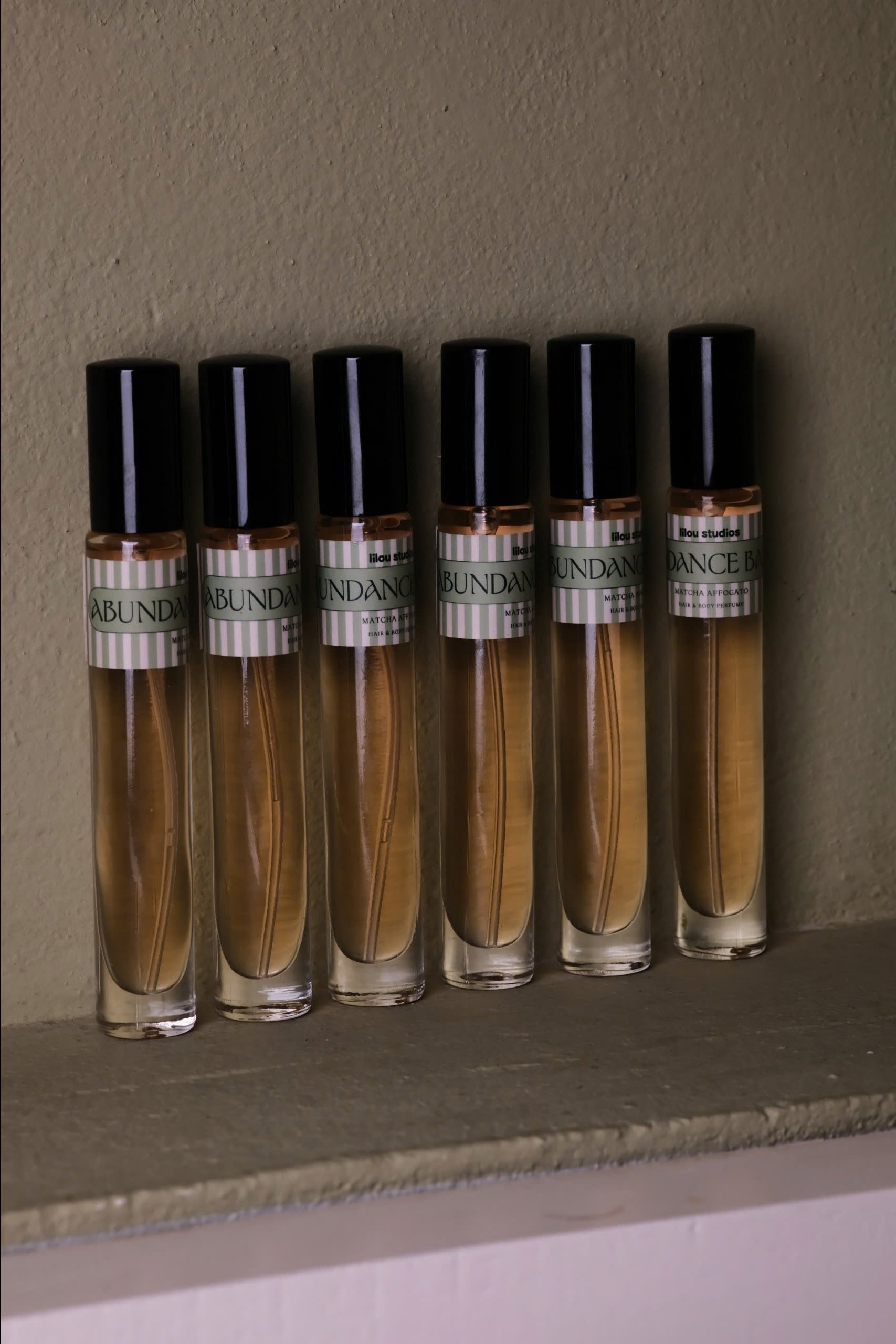 Nước hoa cho tóc Lilou Abundance Baddie 10ml