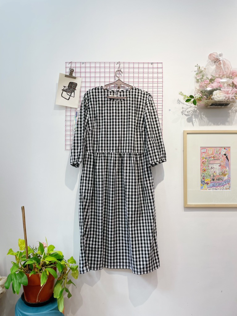 Váy dài tay kẻ caro đen trắng Líu Lô 790