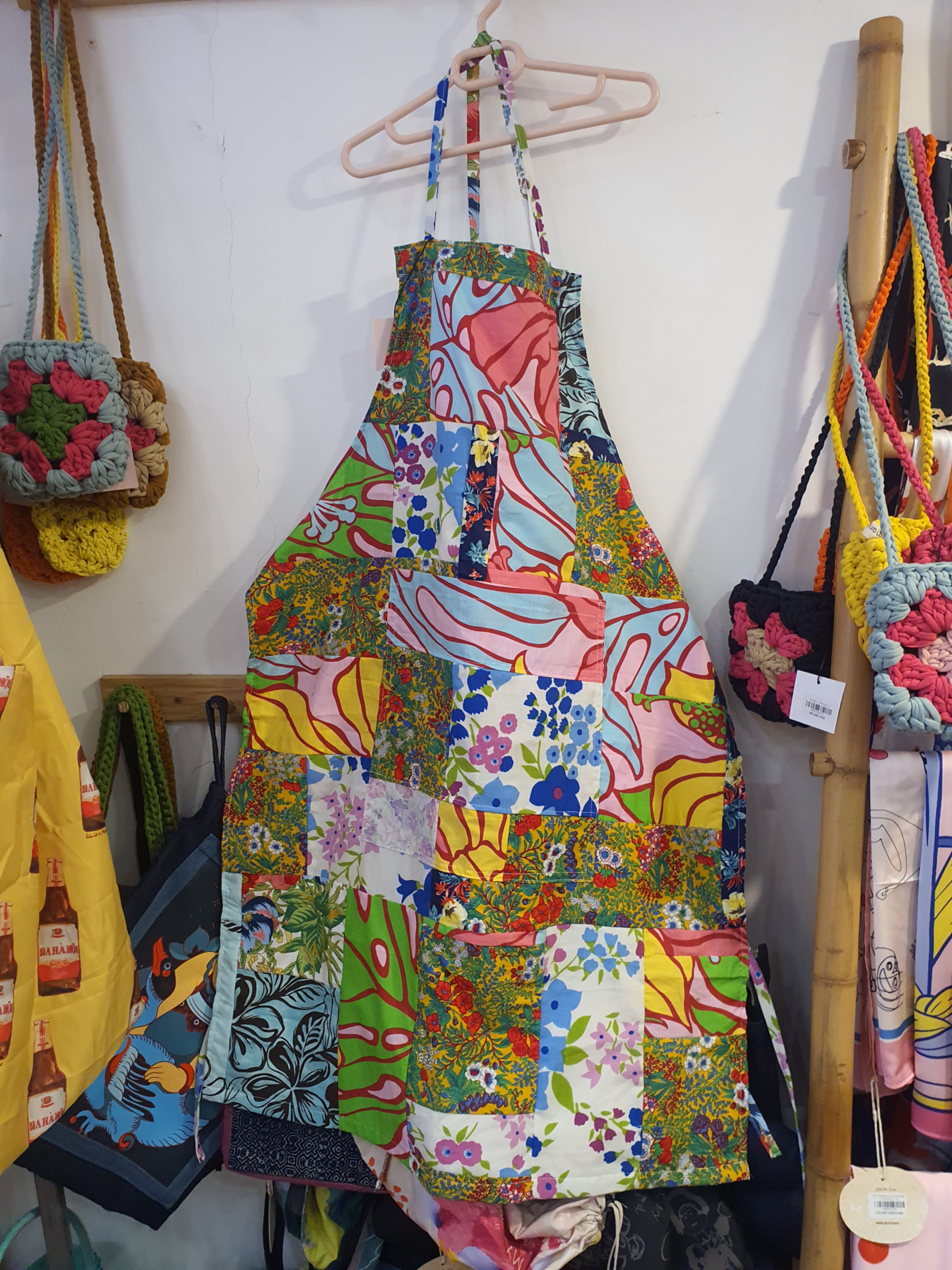 Tạp Dề Chế Upcycled Clothing