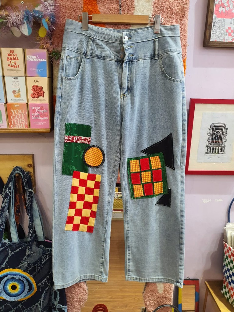 Quần jean đắp vải caro đỏ vàng Chế Upcycled Clothing
