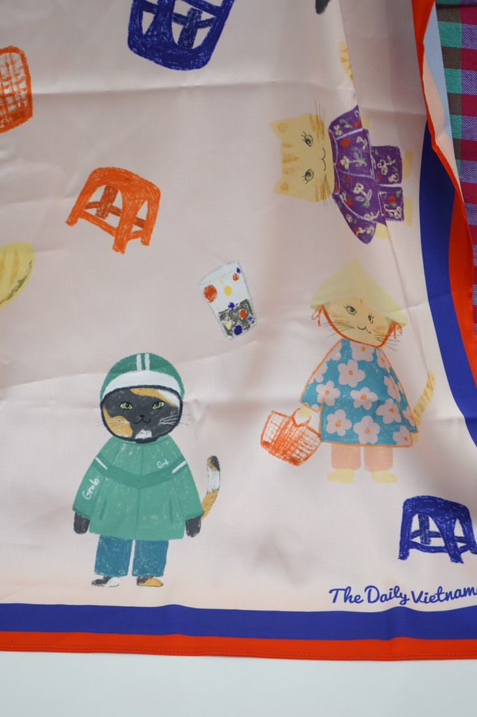 Khăn lụa vuông vietnameow Mai Lê x Líu Lô