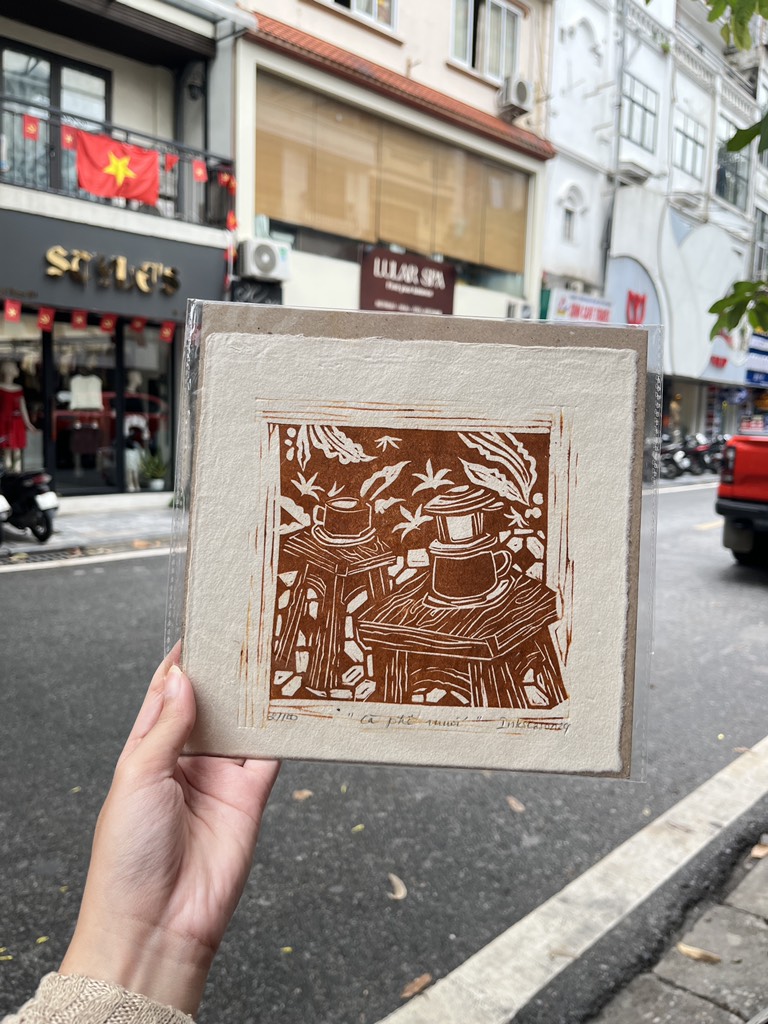 Tranh in tay Vốn cổ Huế Mộc Trà Cà phê muối 15 x 15