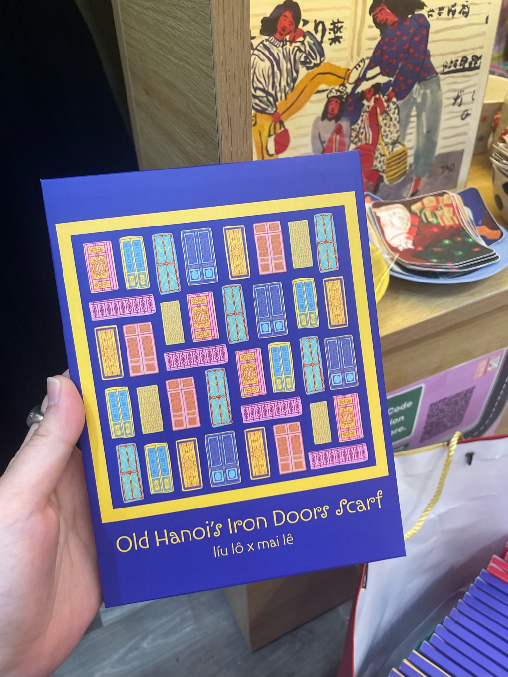 Khăn vuông Hanoi Doors 70x70 Maile x Liulo