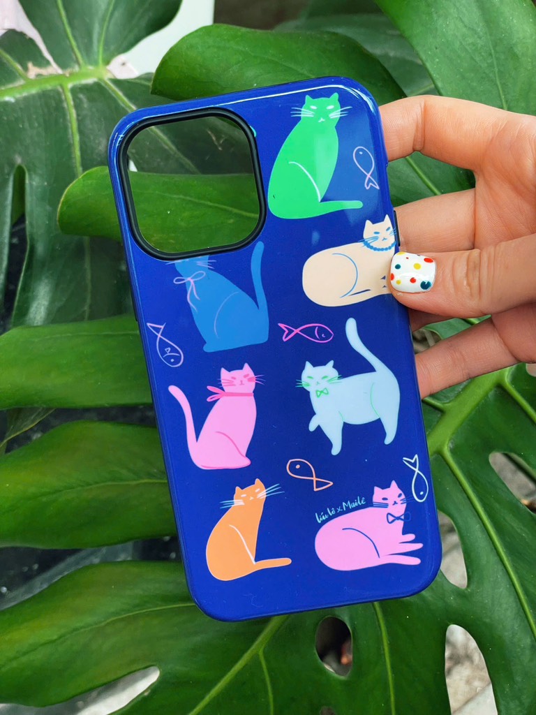 Ốp 17 pro Mèo xanh dương Mai Lê