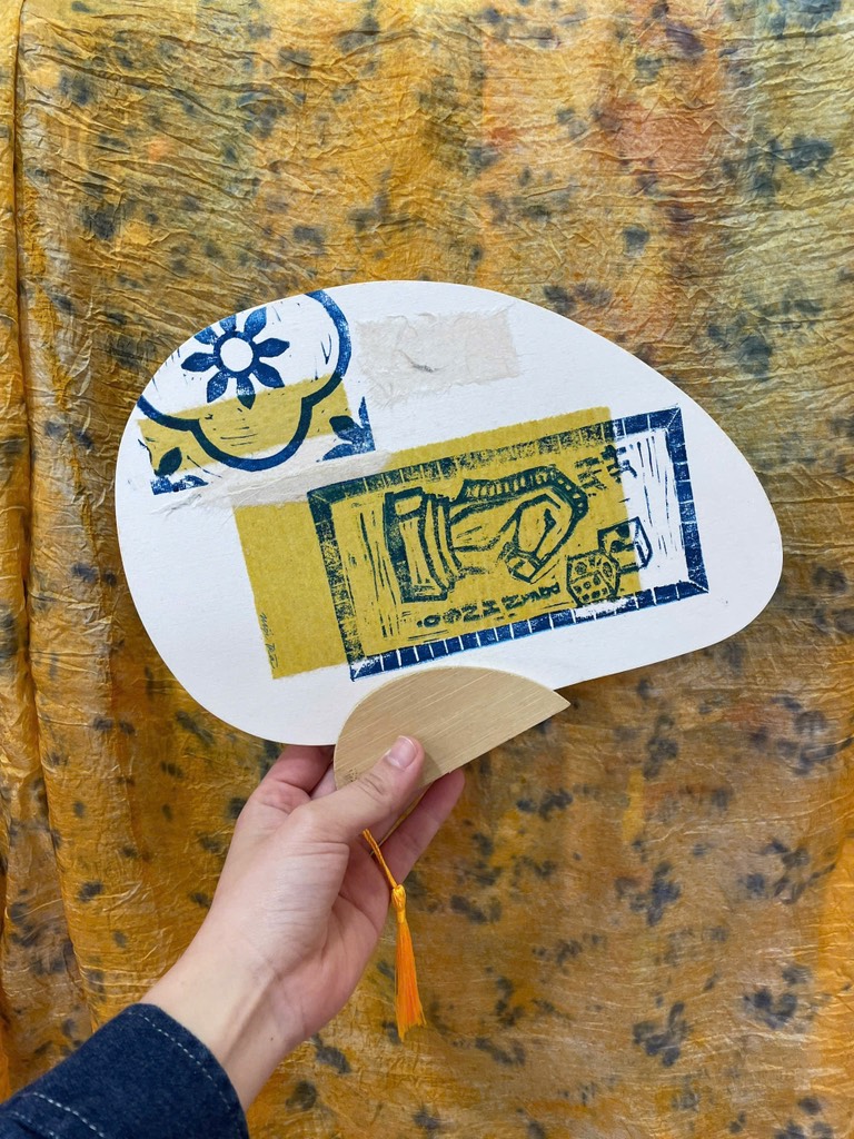 Quạt in tay Mộc Trà cá ngựa 280