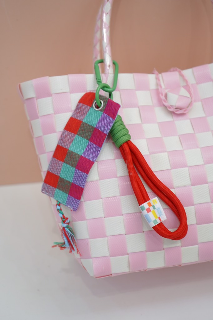 KHOÁ RẰN ĐỎ 4 x 13 cm Nhớ Rằn