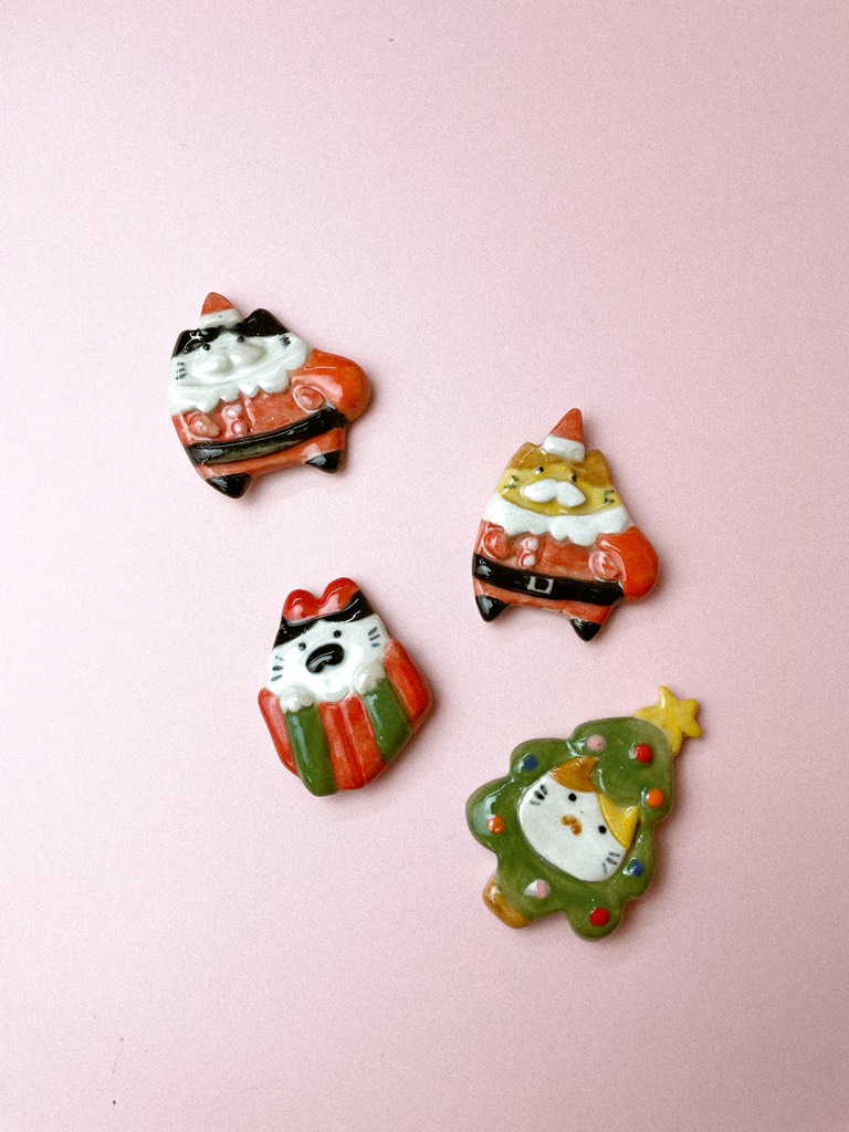 Nam châm Noel Cá Mập Vũ Trụ